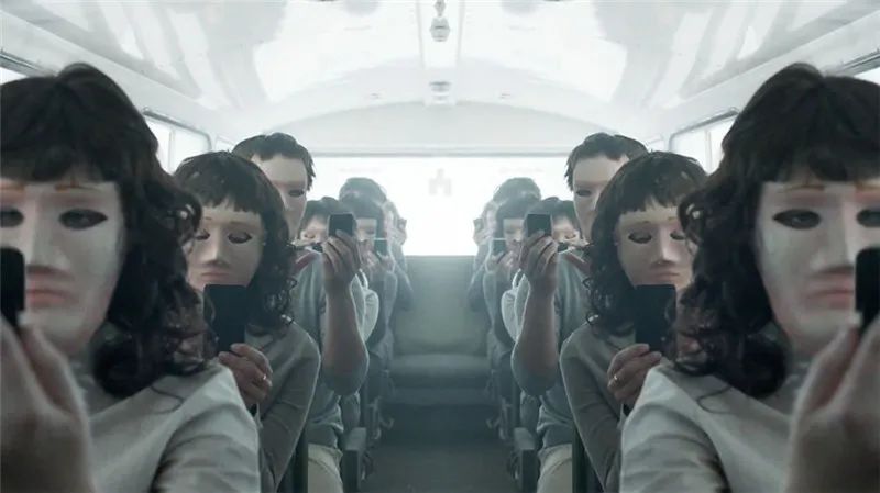 下海女教师剧照1